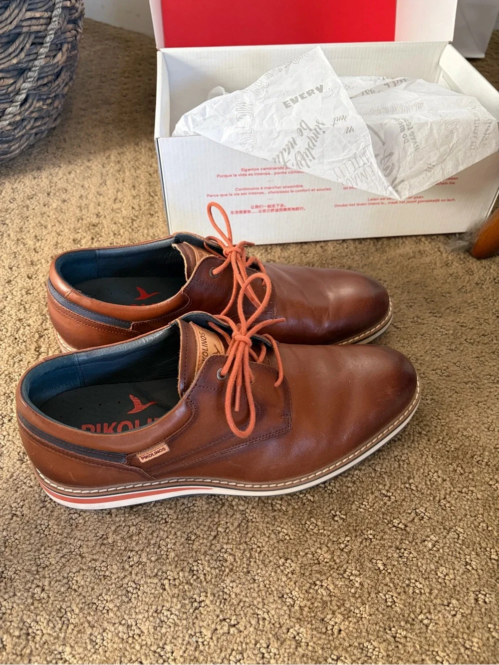 PIKOLINOS Men's Tan Brown Leather Derby Shoes with White and Black Trim  Avila
